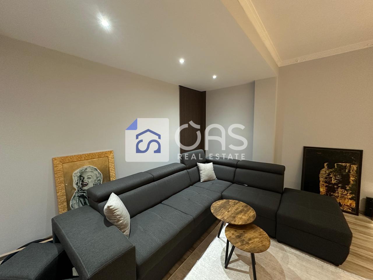 Apartament 2+1 Me Qira në Kopshtin Botanik Zoologjik, Tiranë - 700€ | 104 m²