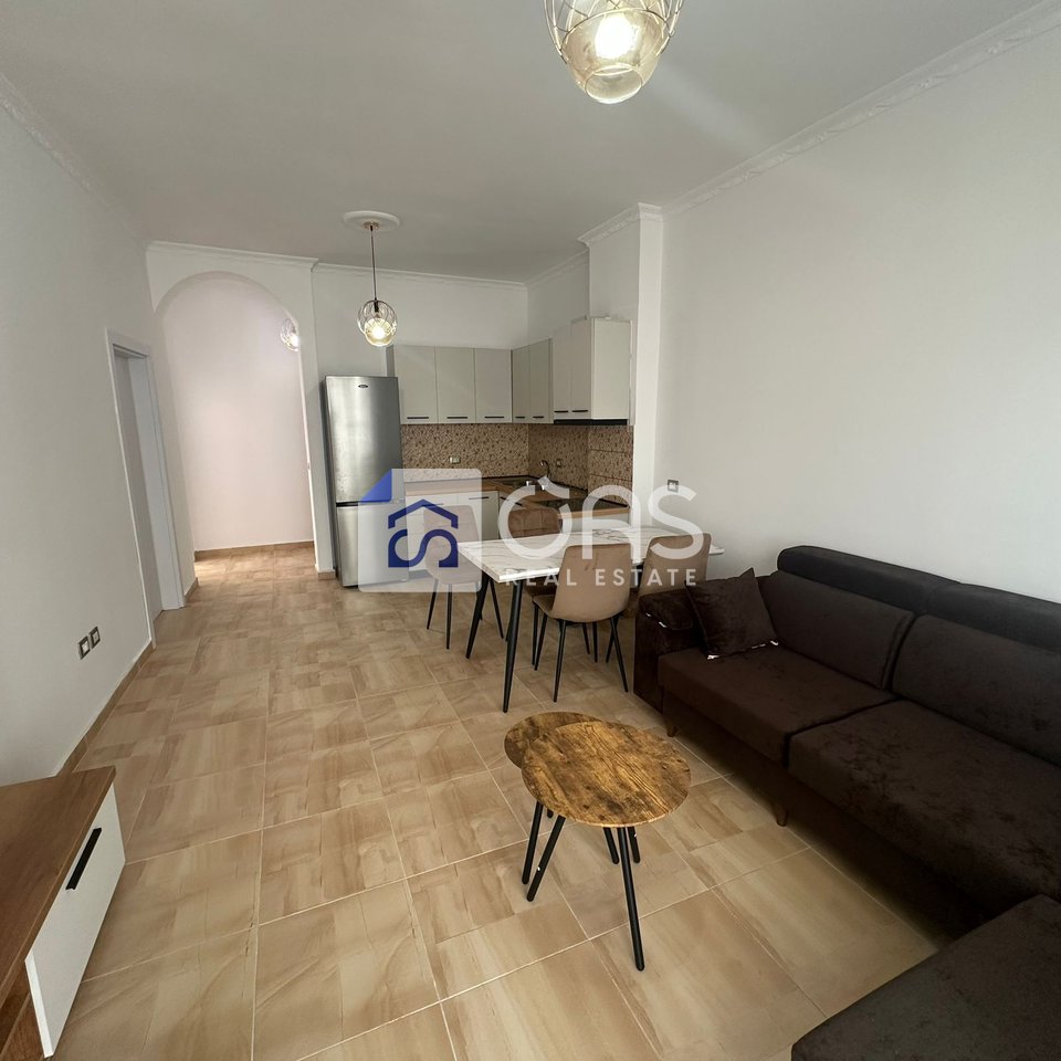 Jepet apartament 3+1+2+ verande  në Brryl, Tiranë - 700€ | 95 m²