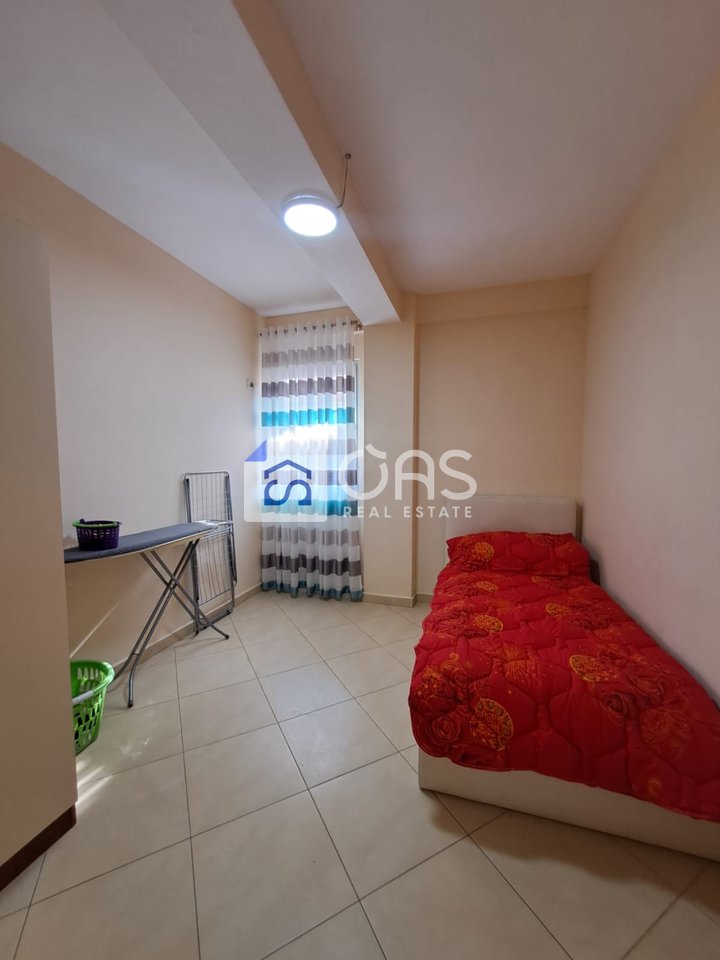 Apartament 2+1 Me Qira në Komunën e Parisit, Tiranë - 650€ | 90 m²