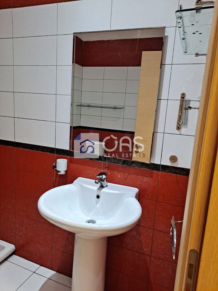 Apartament 2+1 Me Qira në Liqeni i Thatë, Tiranë - 1000€ | 110 m²