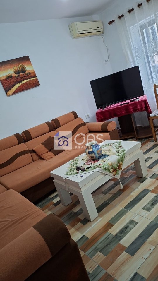 Apartament 2+1 Me Qira në Shkolla e Bashkuar, Tirana - 500€ | 75 m²