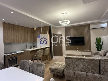 Jepet apartament me qera 2+1+2 tek Liqeni i Thate.