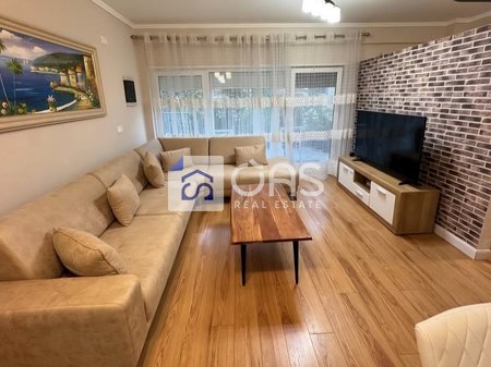 Jepet me qera Apartament Duplex 2+1+1 Tek Kodra e Diellit 2