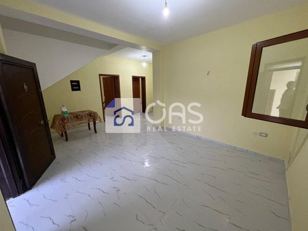 Vilë me 2 hyrje Me Qera në Ali Demi, Tiranë - 1500€ | 230 m²