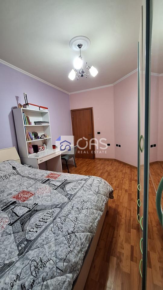Jepet apartament me qera 3+1 tek Brryli.