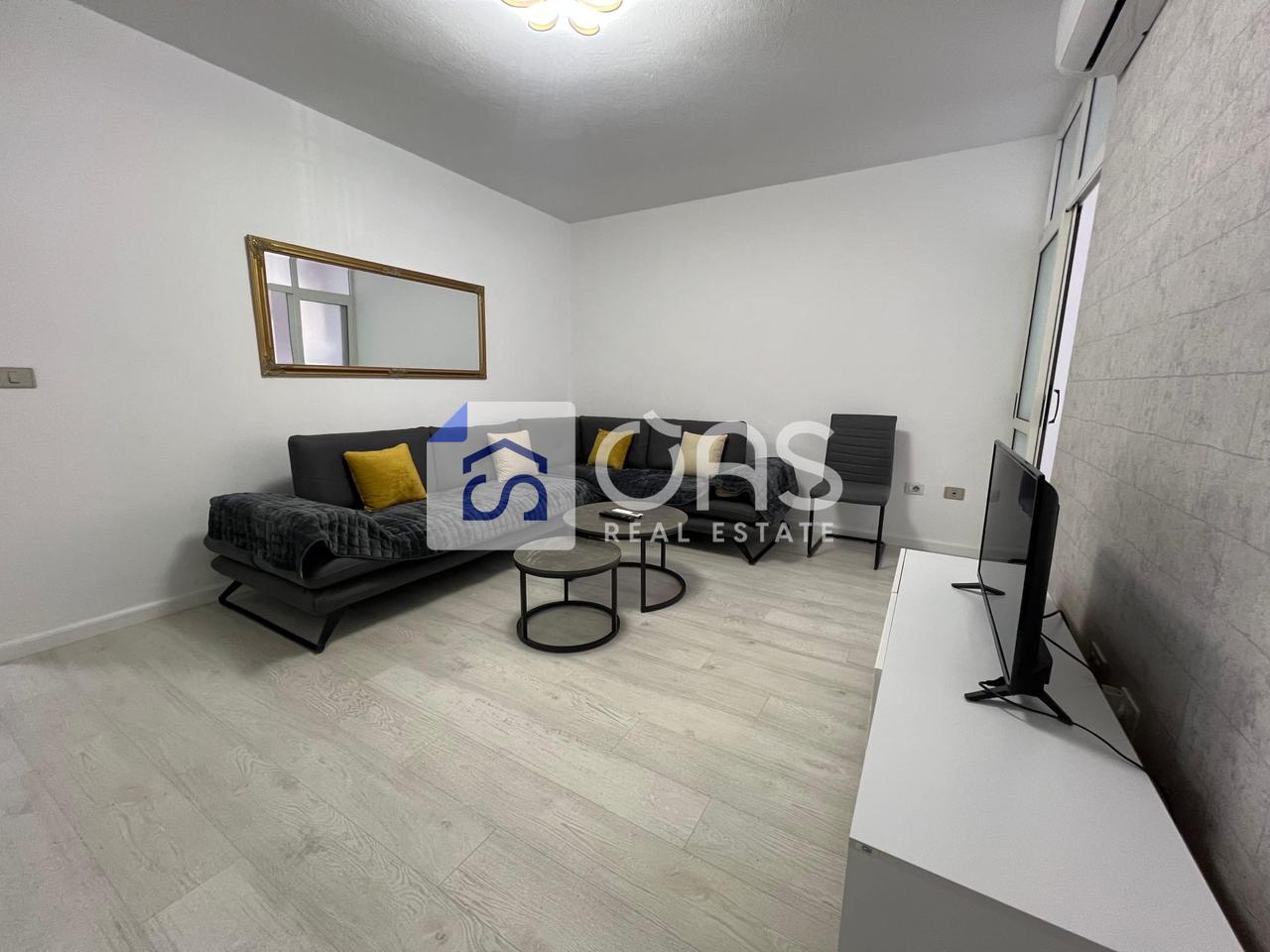 Appartamento 1+1 in affitto a Komune Parisi