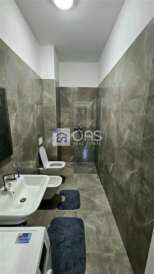 Affittasi appartamento 1+1 in via Kavajes Square21