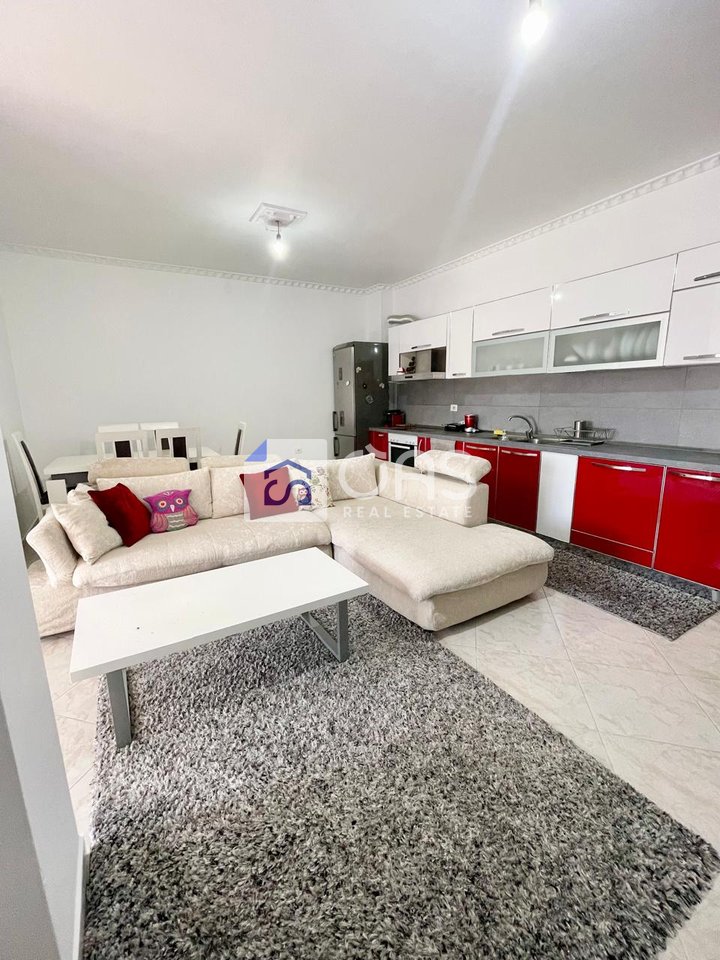 Appartamento 2+1 in Affitto a Don Bosco, Tirana - 700€ | 100 m²