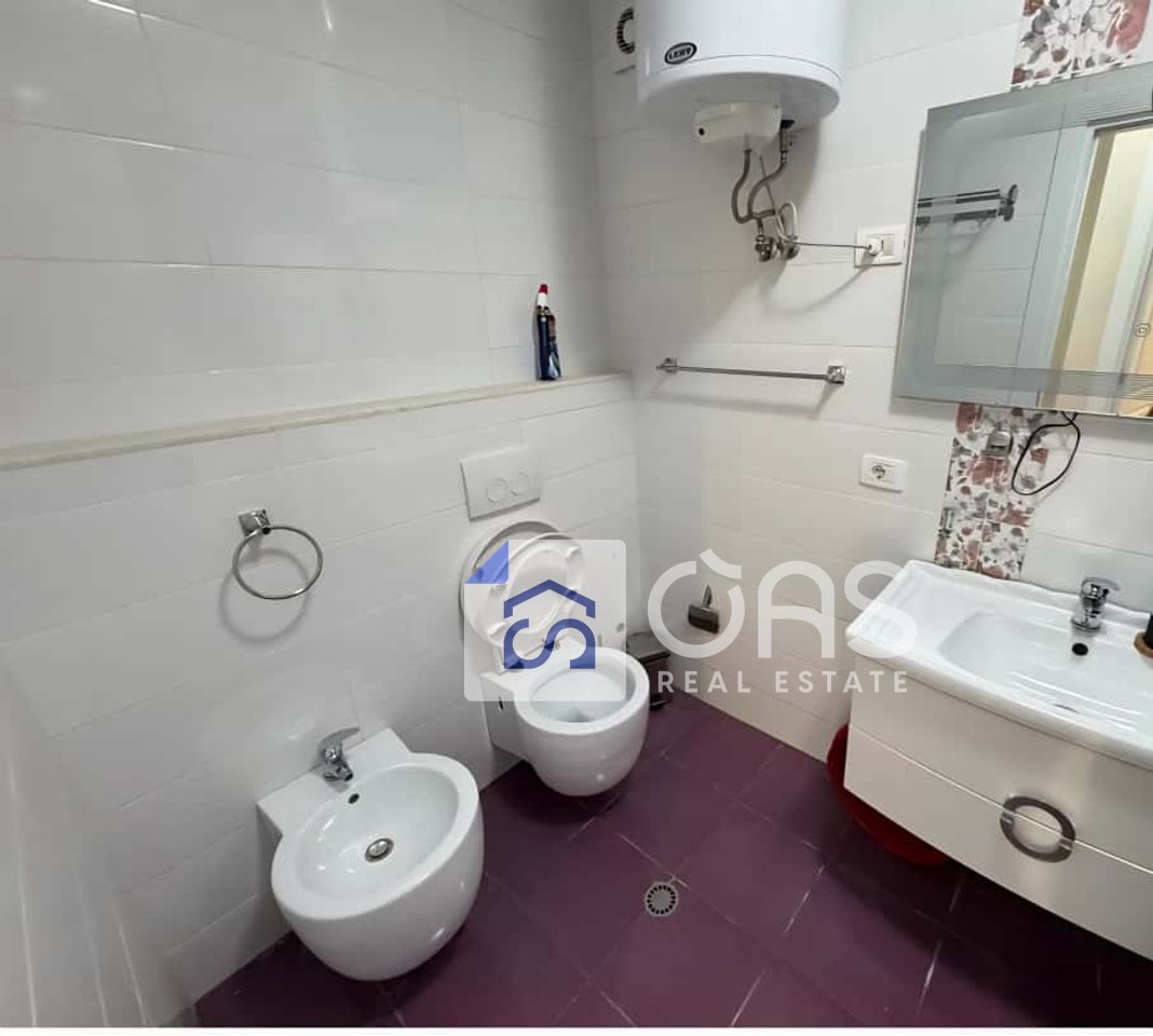 Jepet me qera Apartament Duplex 2+1+2 Tek Kodra e Diellit