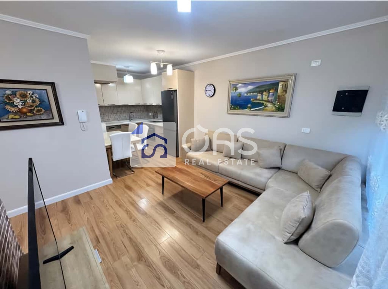 Jepet me qera Apartament Duplex 2+1+2 Tek Kodra e Diellit