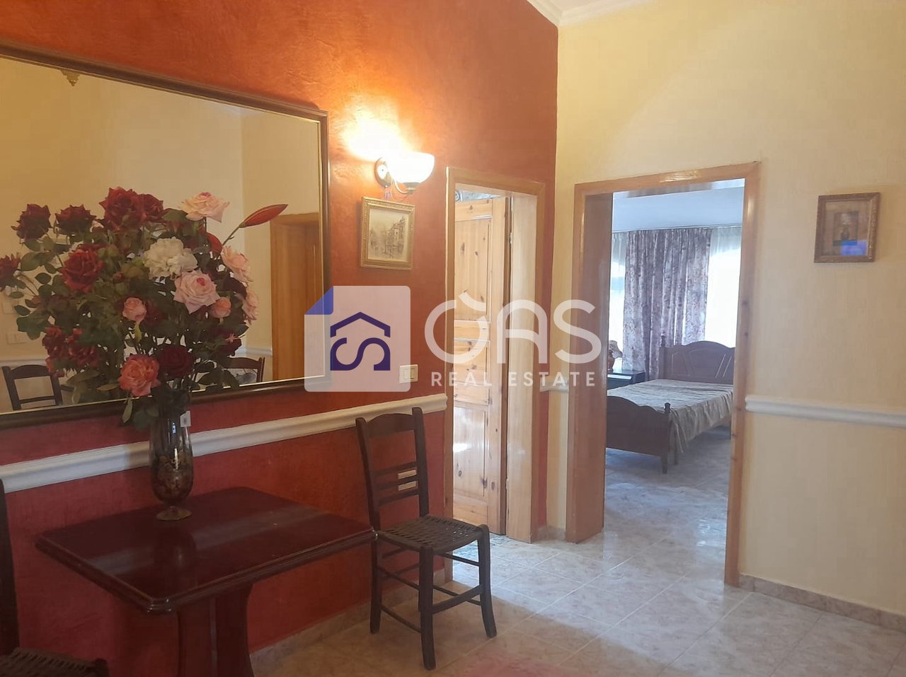 Affittasi casa 2+1 vicino a Komuna e Parisit