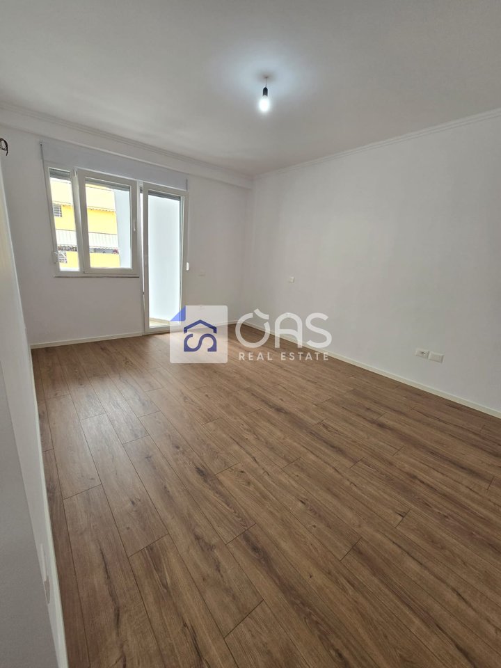 Apartment 2+1 for sale on Kavaja Street.