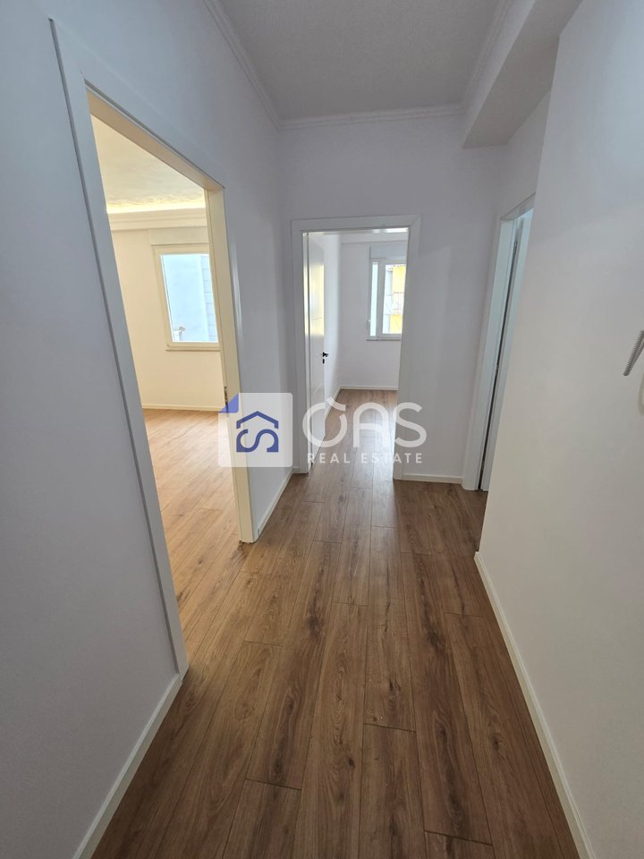 Apartment 2+1 for sale on Kavaja Street.