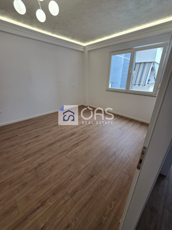Apartment 2+1 for sale on Kavaja Street.