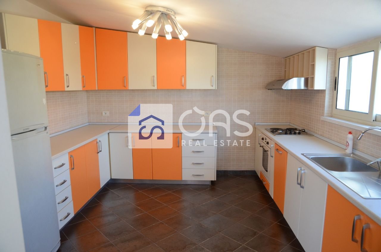 Appartamento 4+3 in Affitto a Lago Secco, Tirana – 1200€ | 210m²