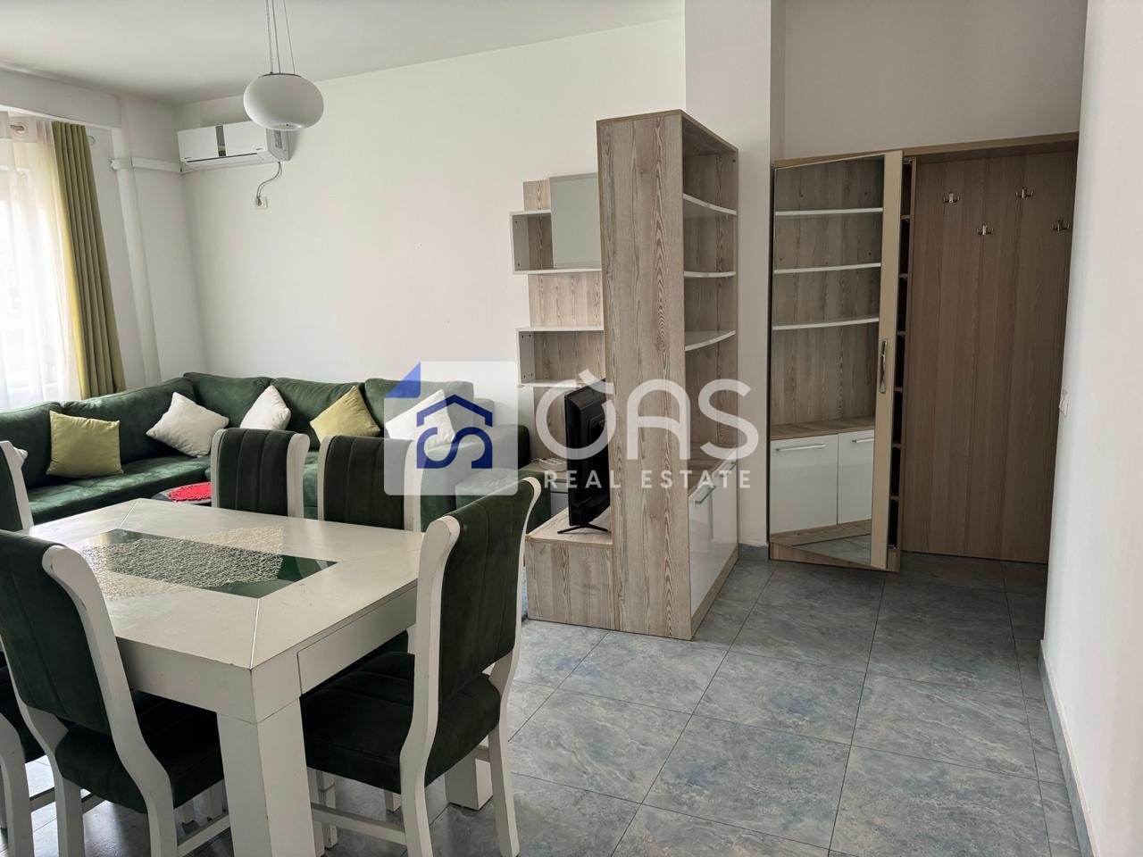 Apartament 1+1 Me Qira në Liqeni i Thatë, Tiranë - 550€ | 76 m²