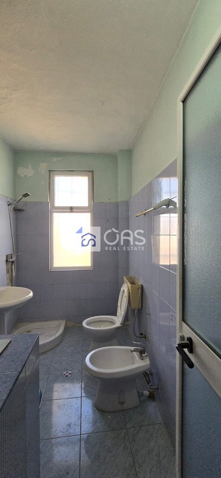 Shitet apartament 1+1+ Depo tek 21 Dhjetori.