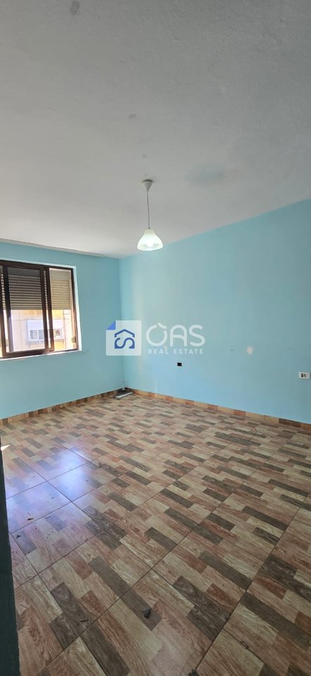Shitet apartament 1+1+ Depo tek 21 Dhjetori.