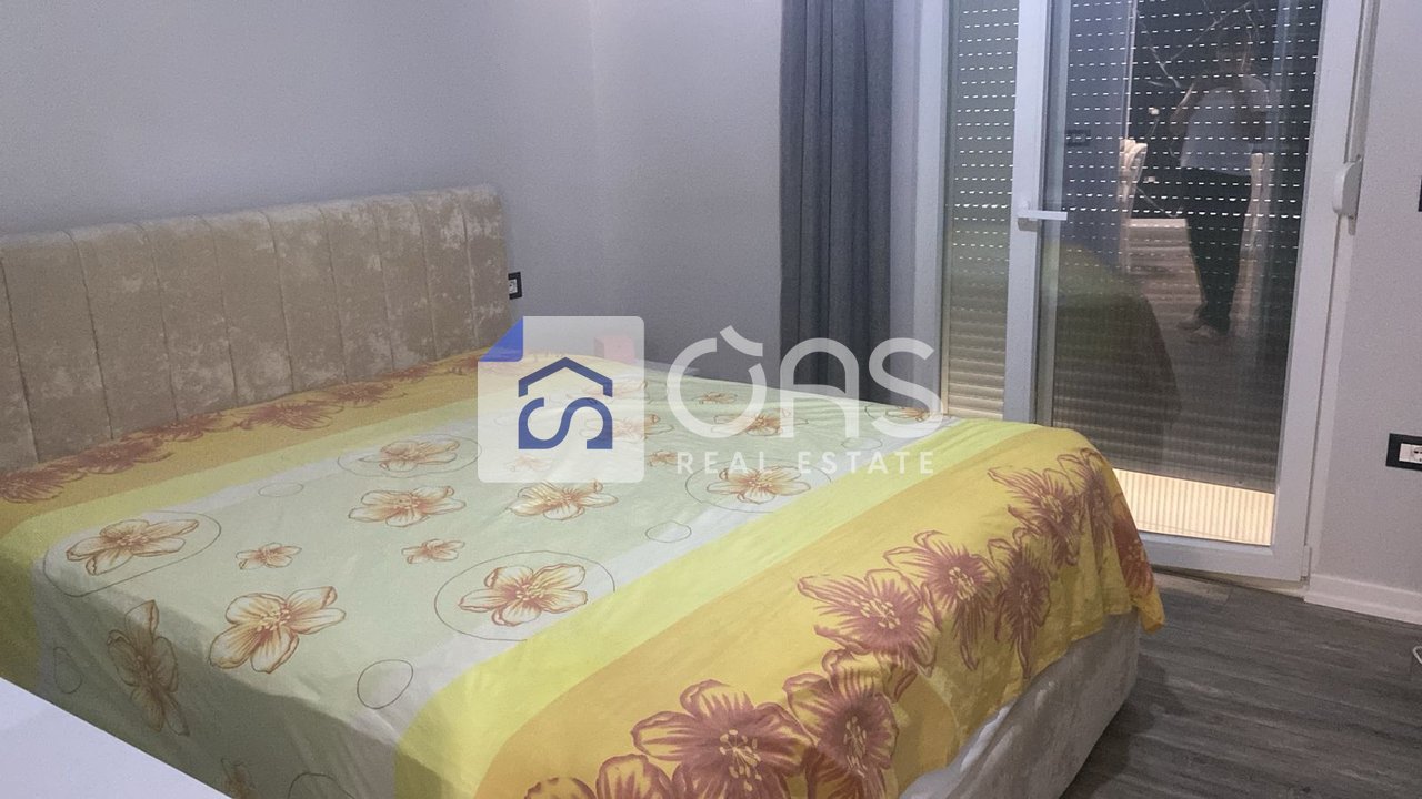 Apartament 2+1 Me Qira në Porcelan, Tiranë - 800€ | 90 m²