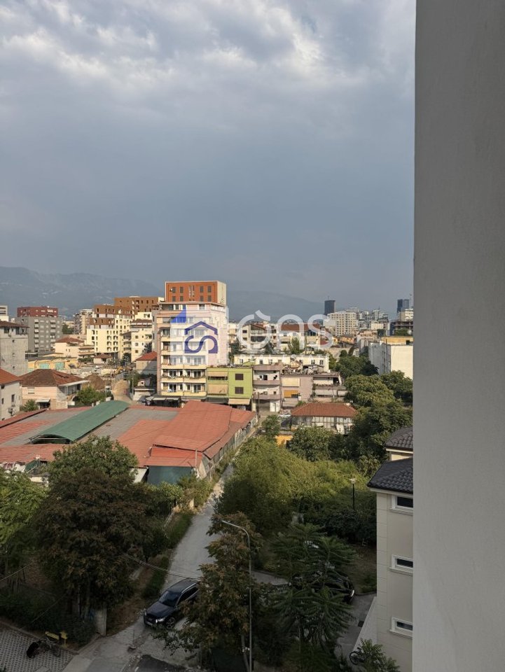 Shitet apartament 1+1 tek Rruga Dritan Hoxha (AURA Complex)