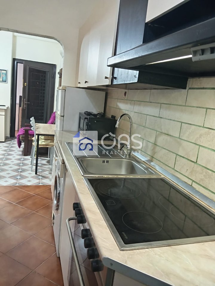 Appartamento 1+1 in Affitto in Via Siri Kodra, Tirana - 450€ | 1+1