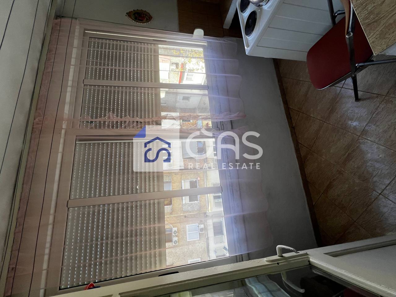 A 1+1 apartment is for rent on Kosovareve Street.