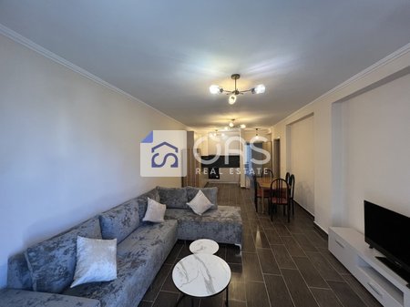 Appartamento 2+1+2 in Affitto a Yzberish, Tirana - 450€ | 115 m²