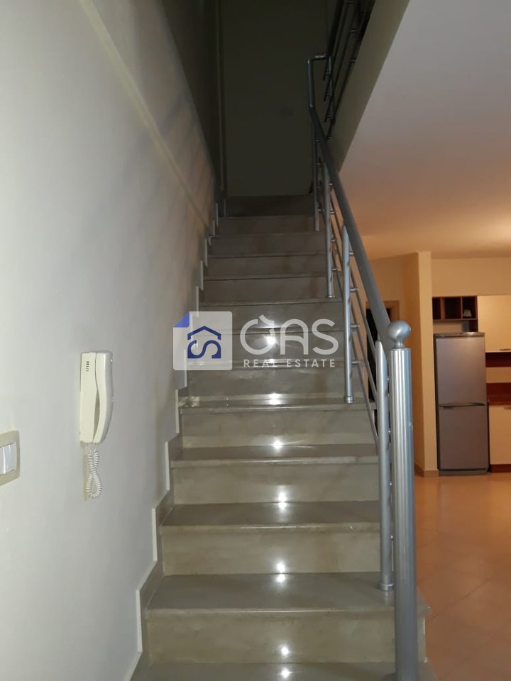 Duplex 3+1+2 in vendita a Kodra e Diellit Residence, Tirana - 280.000€ | 160 m²