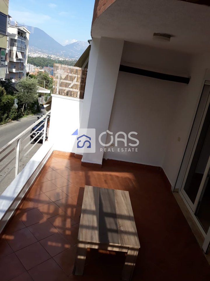 Duplex 3+1+2 in vendita a Kodra e Diellit Residence, Tirana - 280.000€ | 160 m²