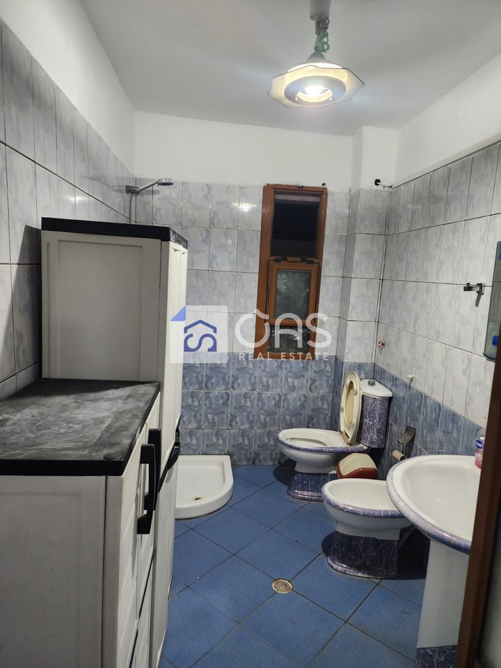 Appartamento 3+1 in Affitto a Istituto, Tirana - 400€ | 90 m²