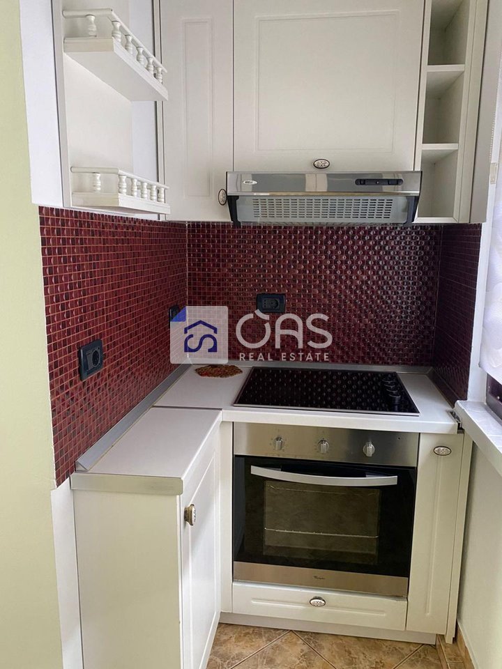 Appartamento 2+1 in affitto a Xhamllik, Tirana - 550€ | 80 m²