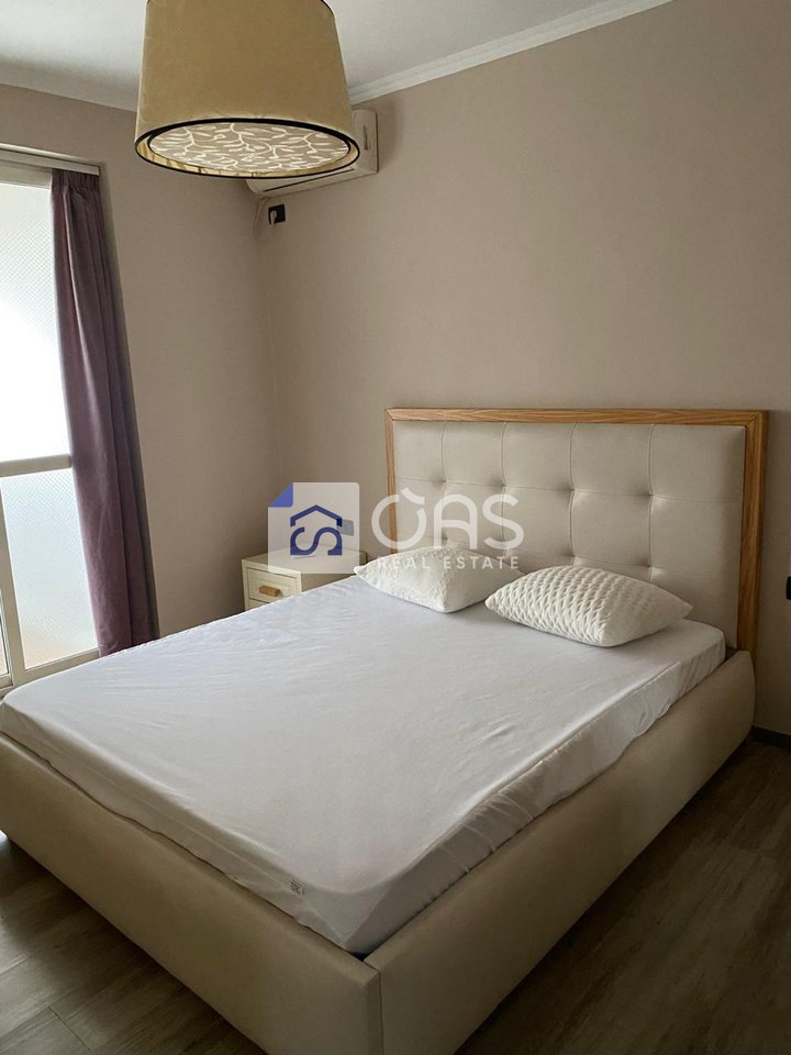 Appartamento 2+1 in affitto a Xhamllik, Tirana - 550€ | 80 m²