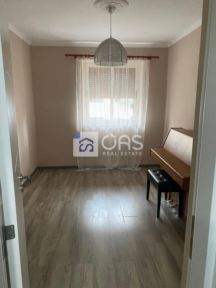 Appartamento 2+1 in affitto a Xhamllik, Tirana - 550€ | 80 m²