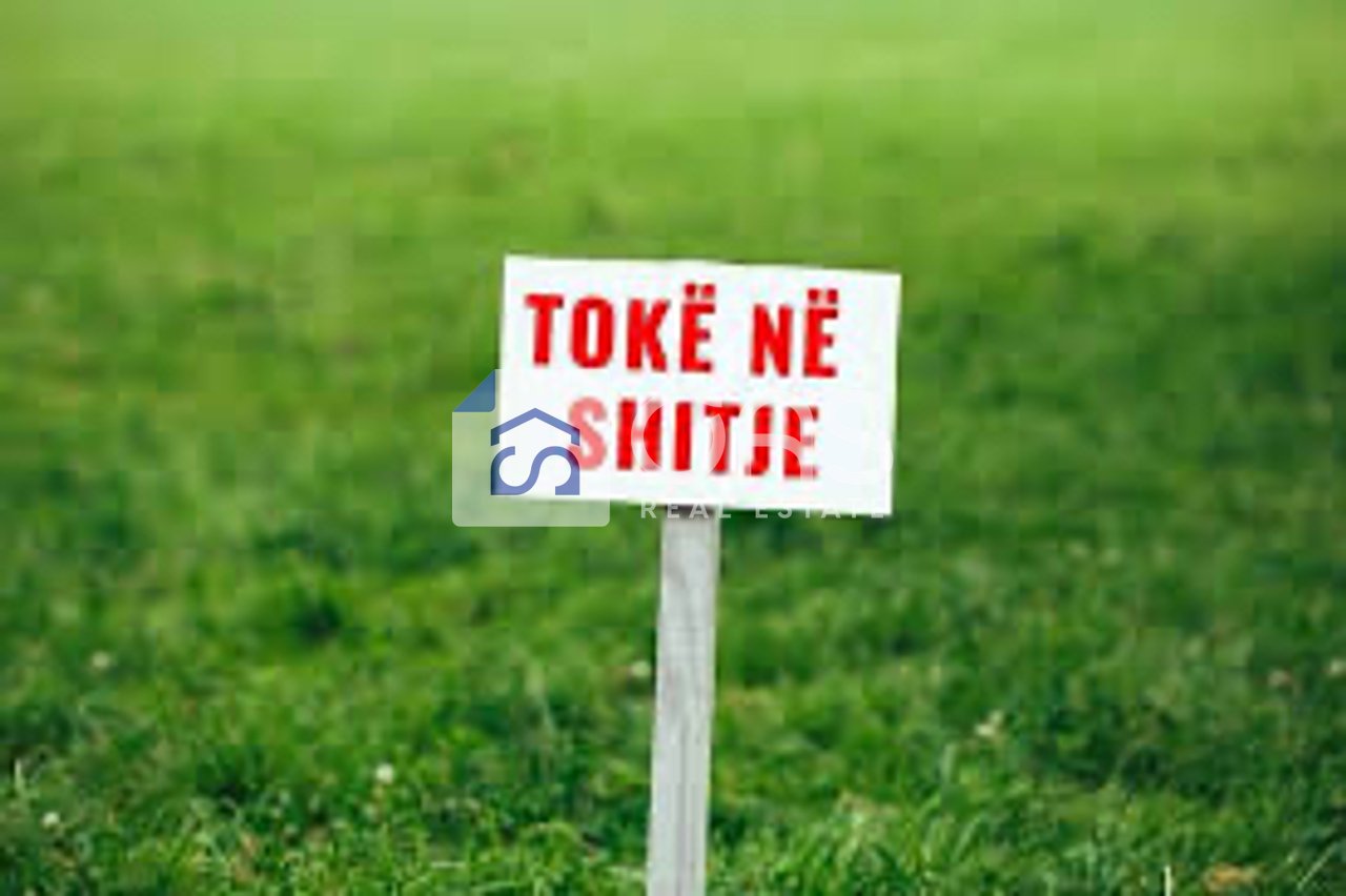 Land for sale near Lake Linz
