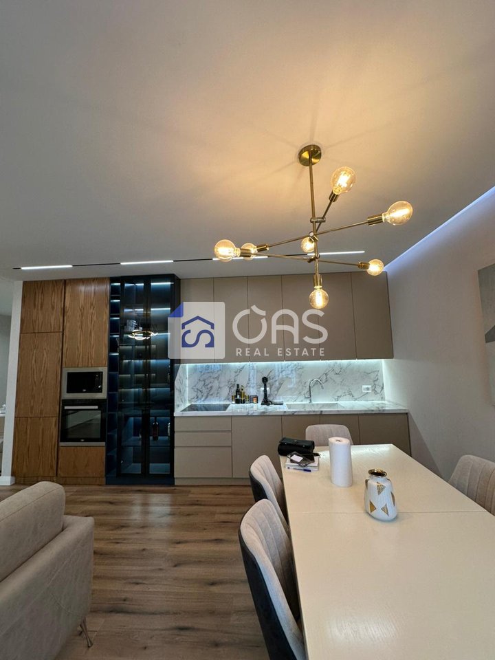 Apartament 3+1 Me Qira në Astir (Eglo, Future Home Residence), Tiranë - 999€ | 126 m²