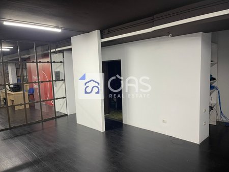 Jepet ambient me qera tek Muhamet Gjollesha