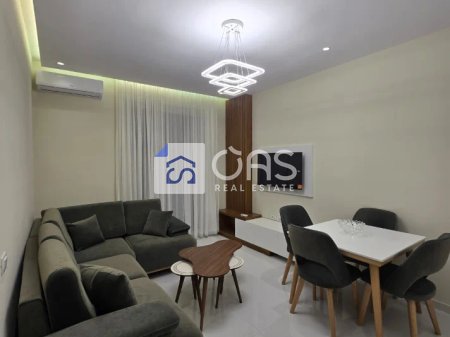 Jepet me qera apartament 1+1 Te Univers City