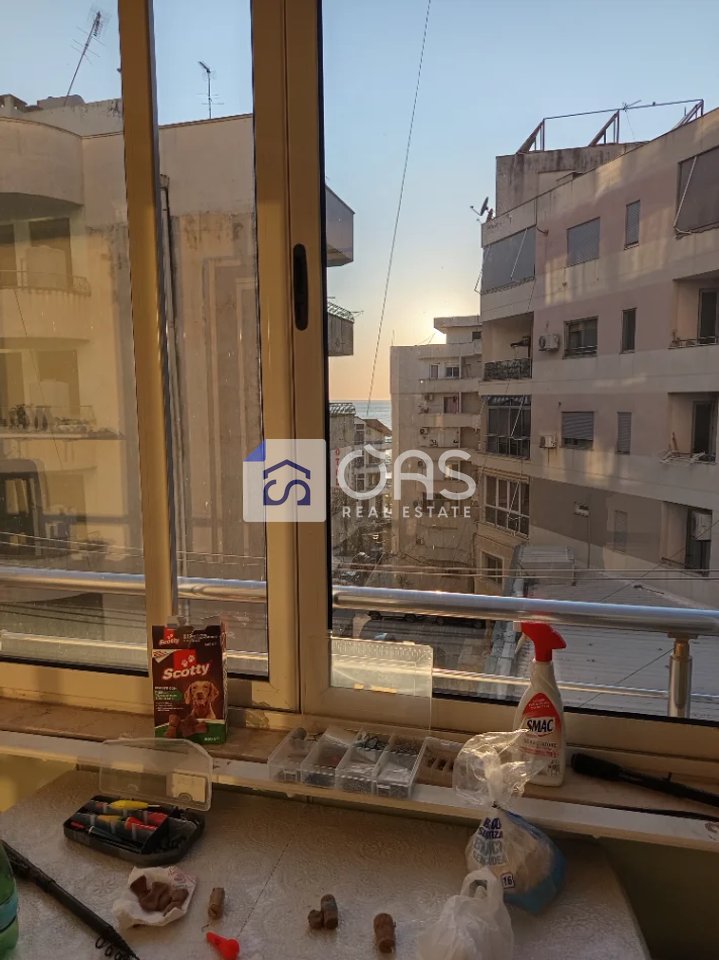 Shitet APARTAMENT 2+1+2 DURRES (CURRILA)