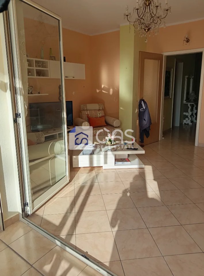 Shitet APARTAMENT 2+1+2 DURRES (CURRILA)