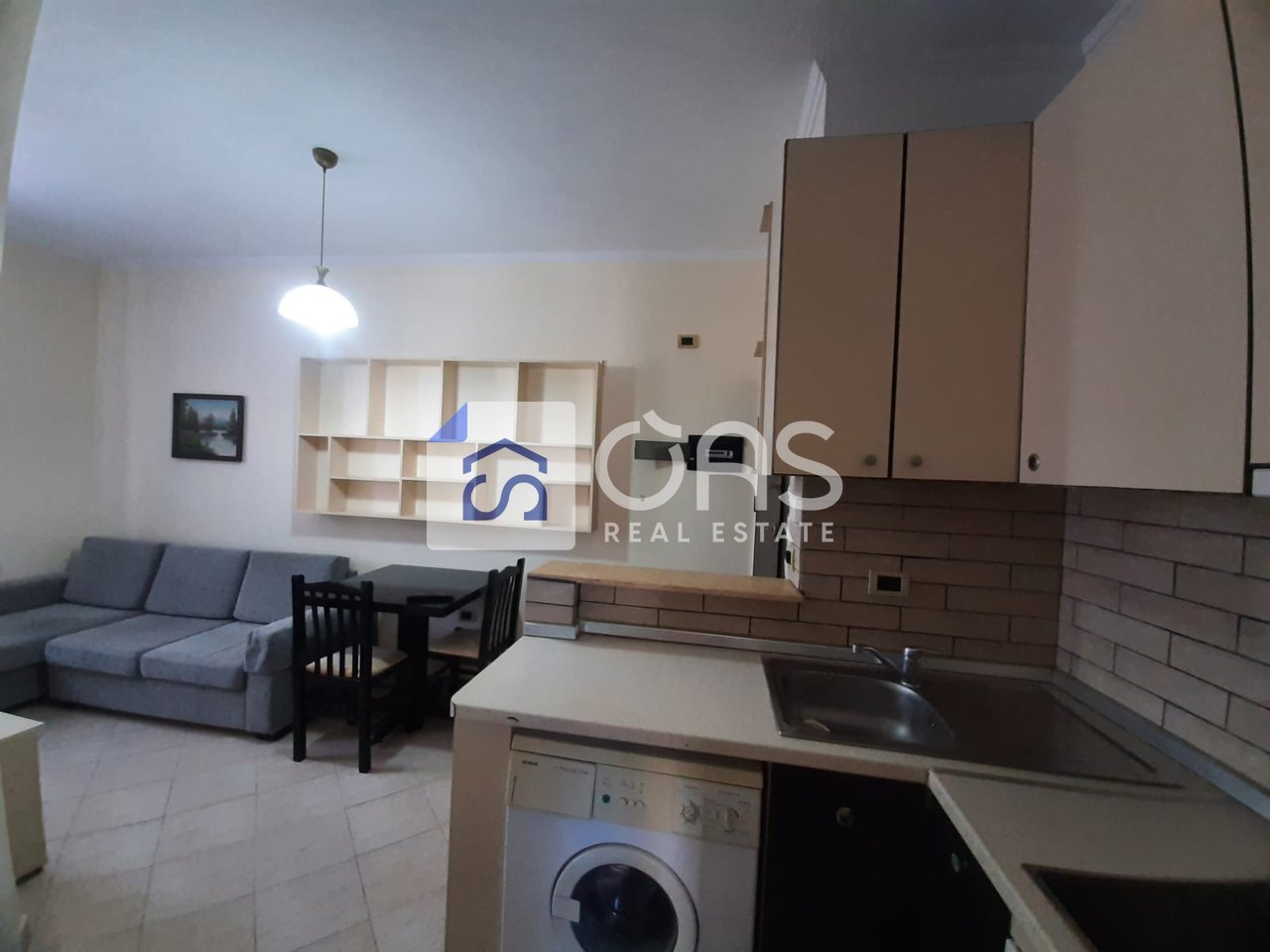 Jepet APARTAMENT me qera 1+1 5 MAJ (Prane Concord)