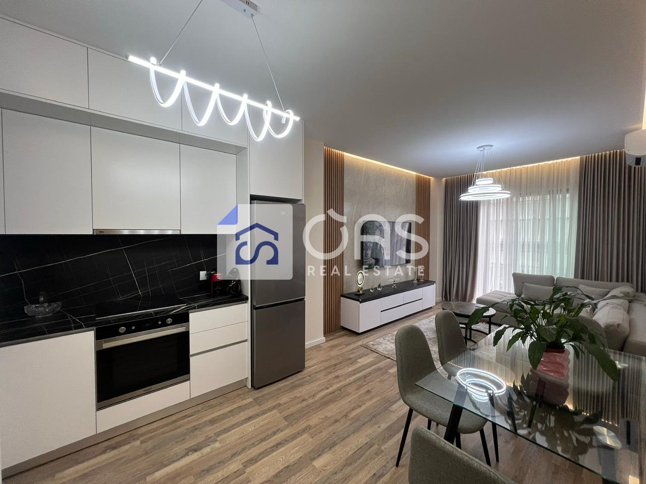 Jepet apartament me qera 1+1 tek Rruga e Kosovareve