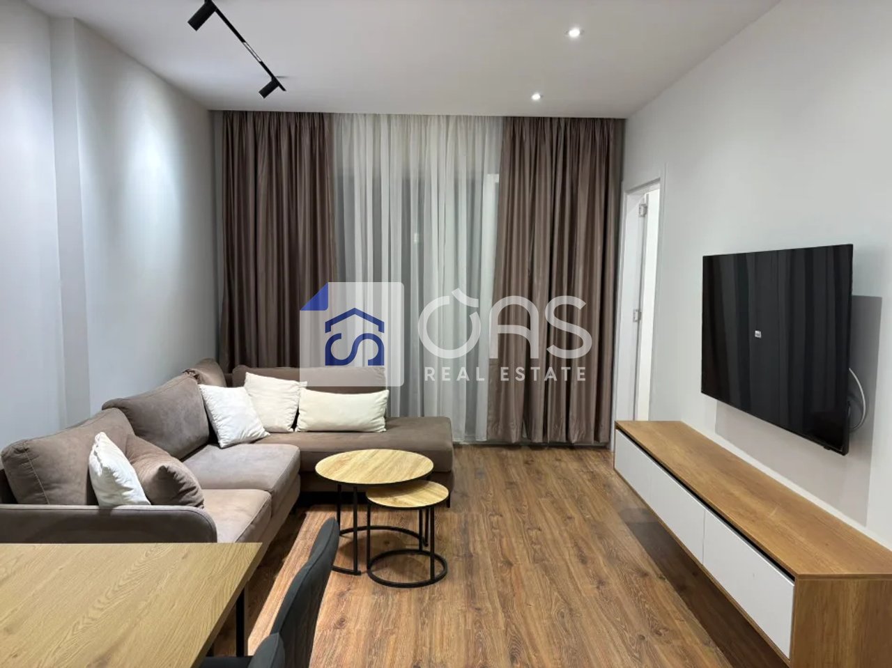 Jepet apartament me qera 1+1 Ne Laprake