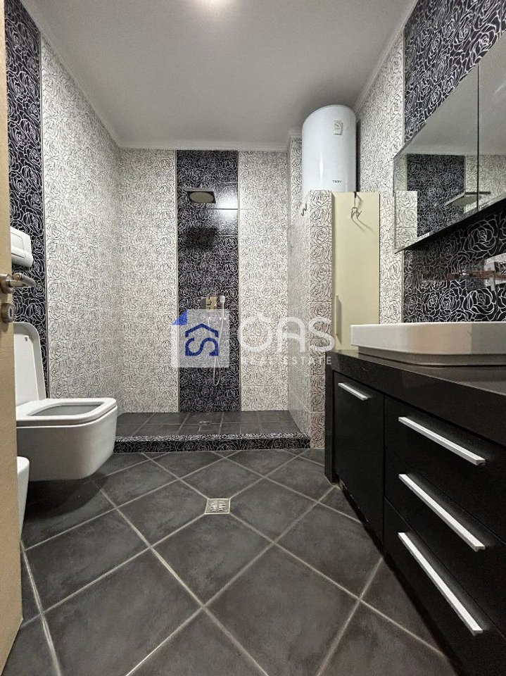 Affittasi appartamento 1+1 presso la Komuna e Parisit.