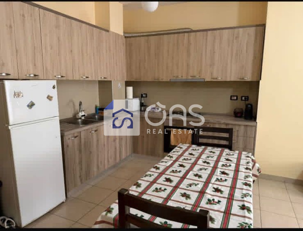 Jepet me qera apartament 2+1 tek Liqeni i Thate