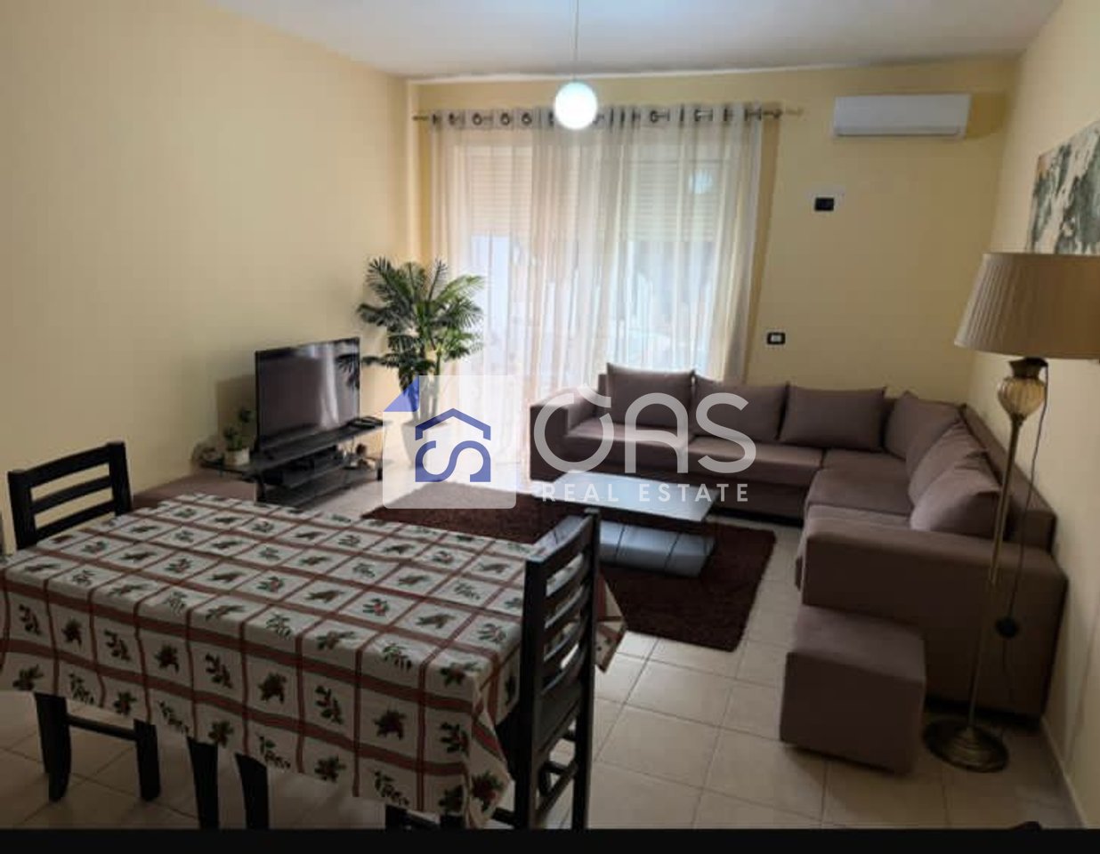 Jepet me qera apartament 2+1 tek Liqeni i Thate