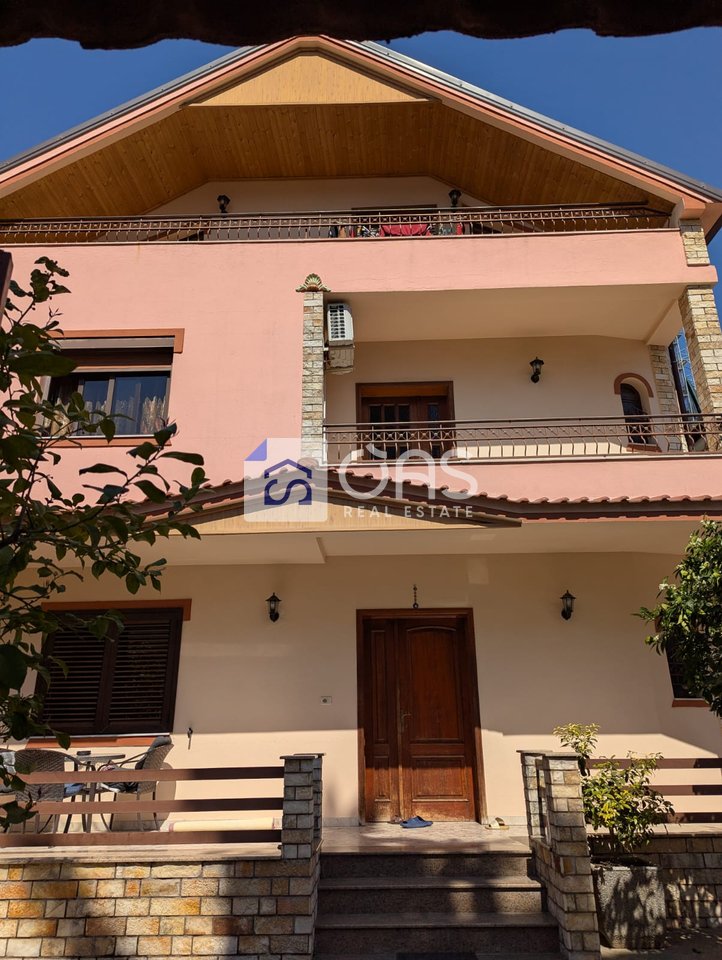 Shitet vile 3 Kateshe ne Don Bosko.