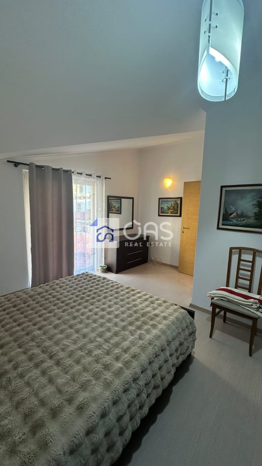 Jepet apartament me qera 3+1 Komuna Parisit