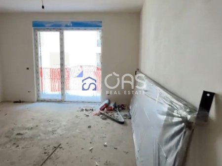 Shitet apartament 3+1 ne Bulevardin e Ri  " Orbital 3 ".