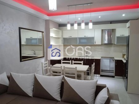 Appartamento 2+1 in affitto ad Astir