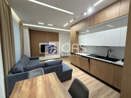 Apartment 2+1 for rent at Komuna e Parisit (Bega 007)